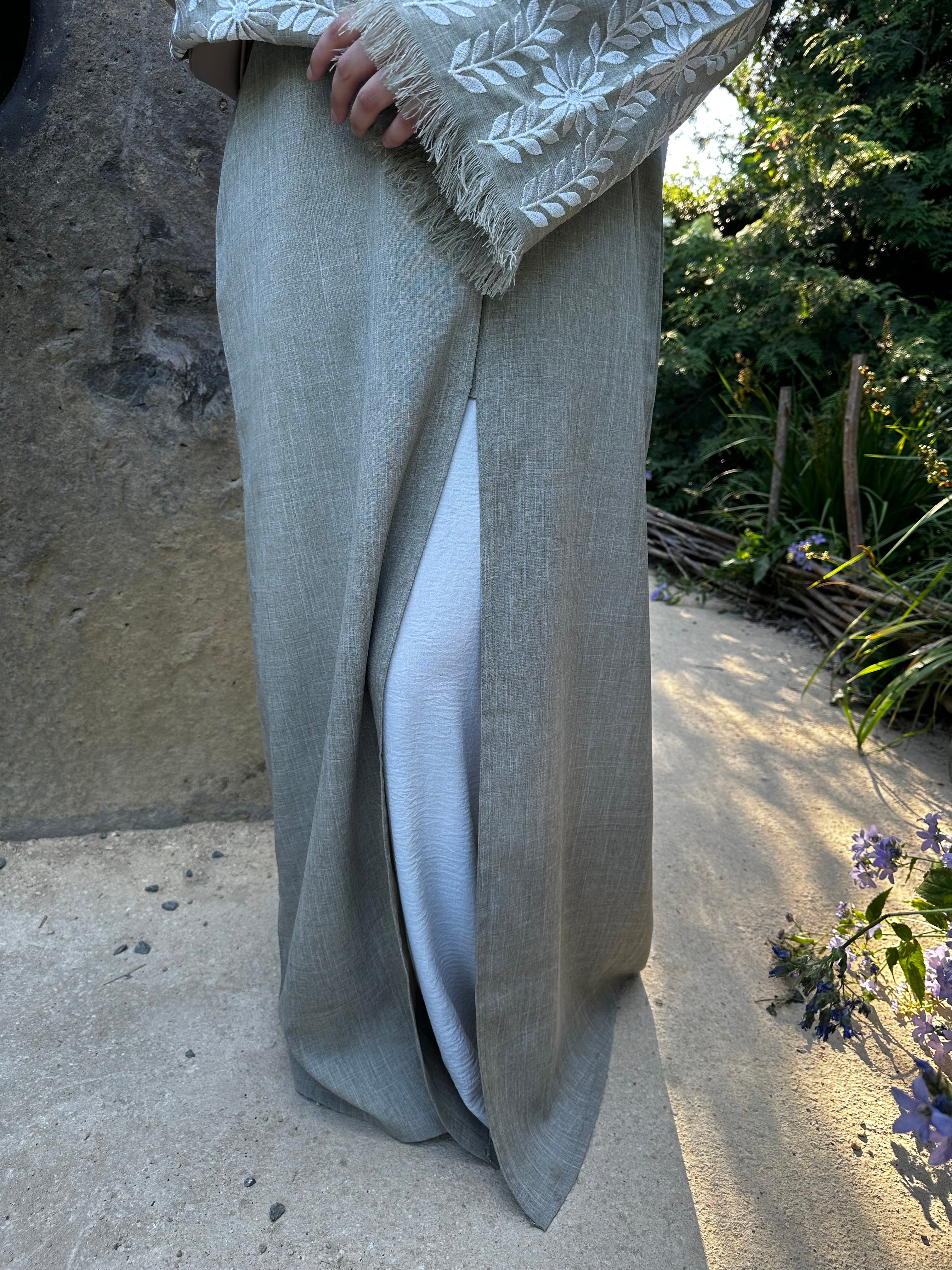 Dusty sage Vivielle Linen Open Abaya