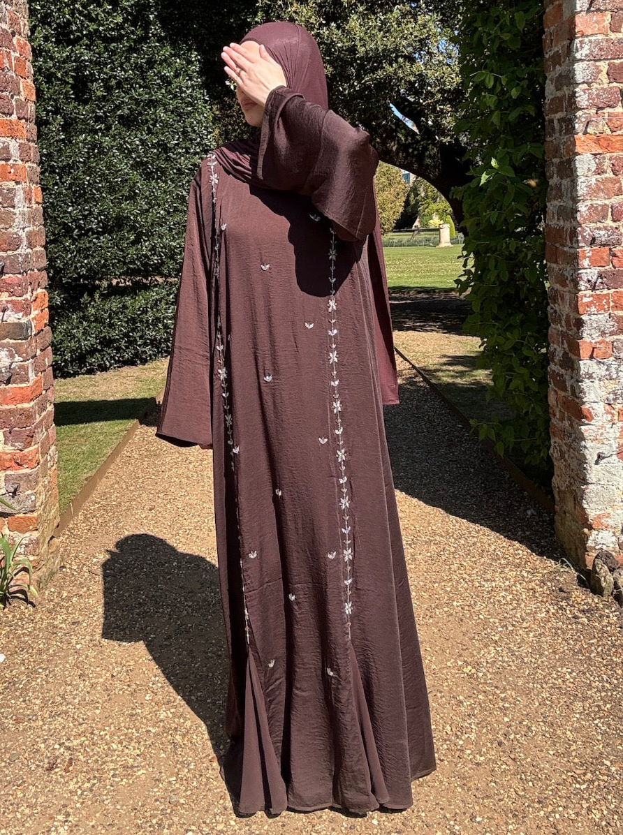Al-Zahrah Closed Abaya | Hibiscus Brown