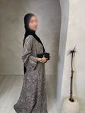 Allas closed Abaya