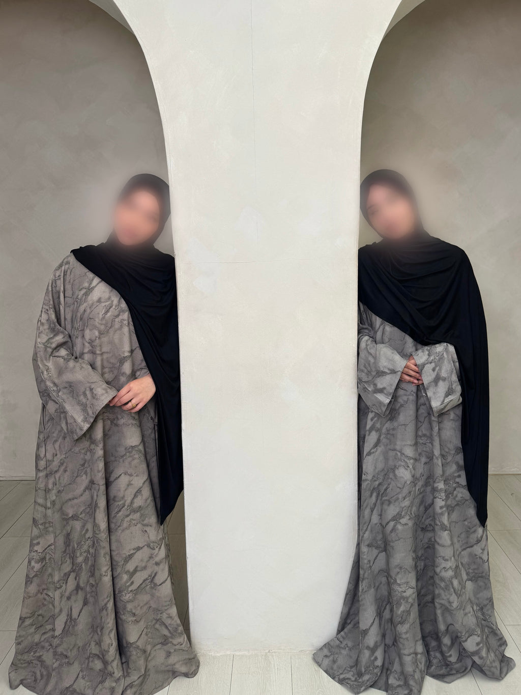 Allas closed Abaya