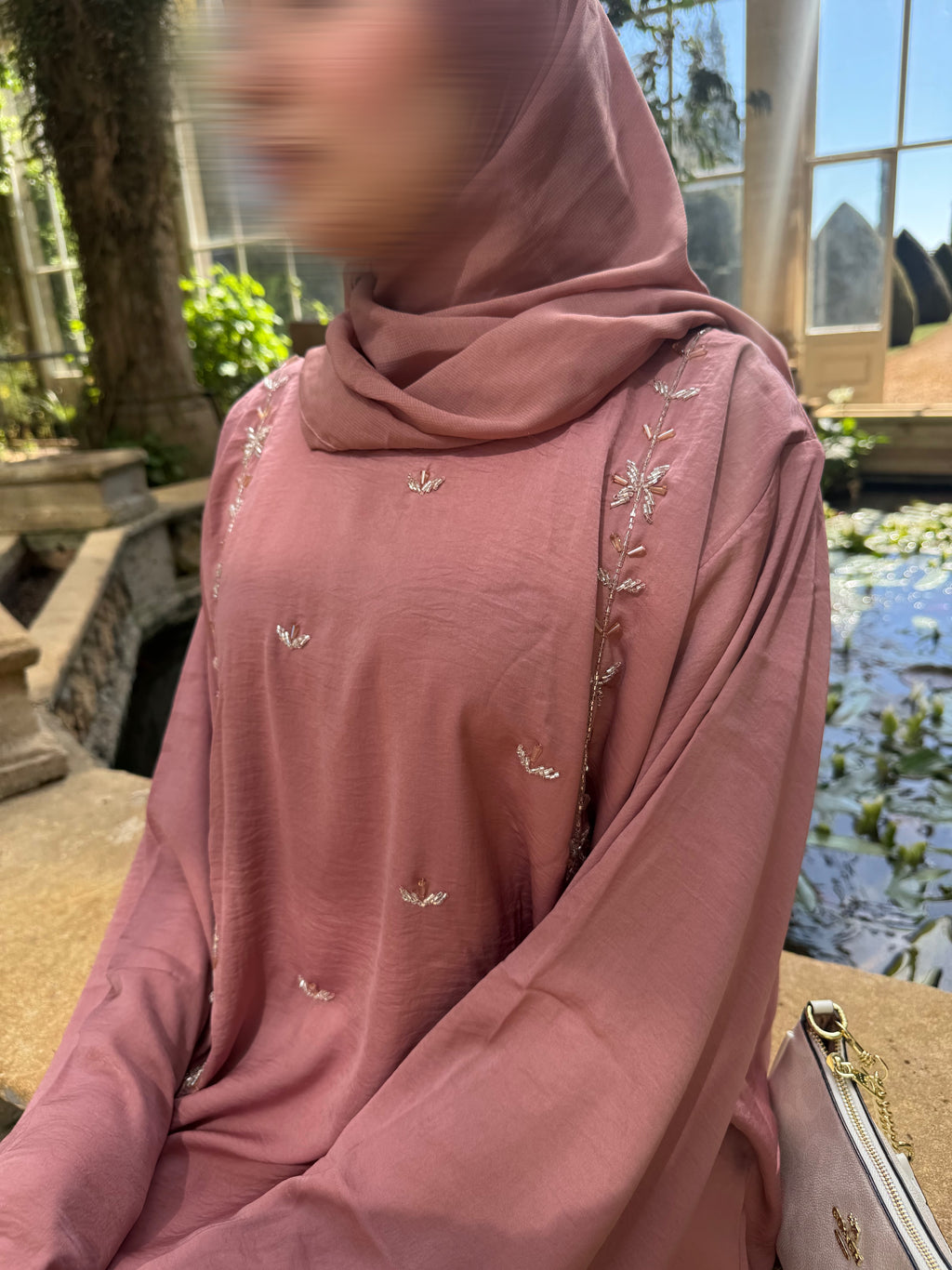 Al-Zahrah Closed Abaya | Sunset Pink